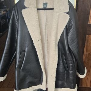 Wild Fable Black and Cream Teddy Jacket